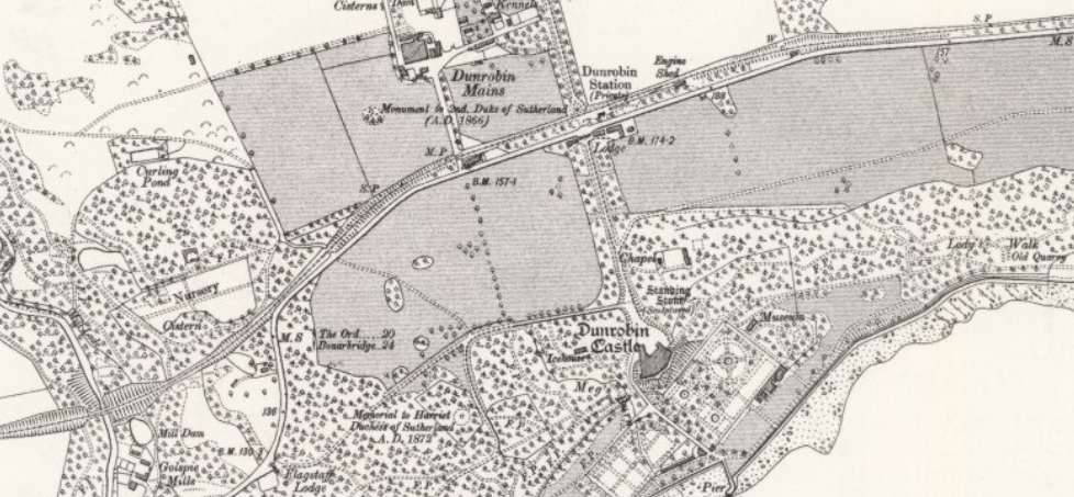 Map showing position of private Dunrobin Station just to the north of Dunrobin Castle, seat of the Duke of Sutherland. (Map © OS six-inch 1888-1913 Sutherland CV, Surveyed: 1904, Published: 1907 from the National Library of Scotland)